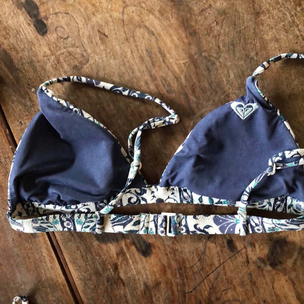 Roxy 2 Piece Bathing Suit Reversible! - image 4